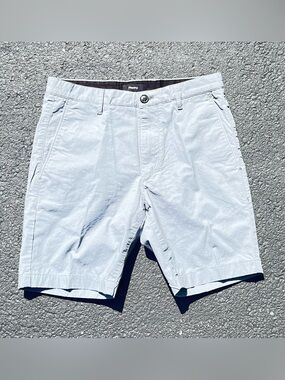 Theory Men's Pale Blue Standard Chino Short in Moonsoft Cotton Size 28 Inseam:8’